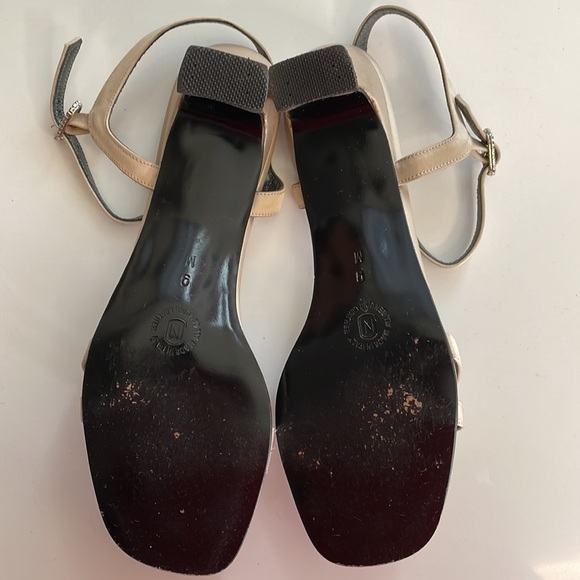 𝅺NORDSTROM Ankle Strap Heels, 9M - Picture 7 of 13